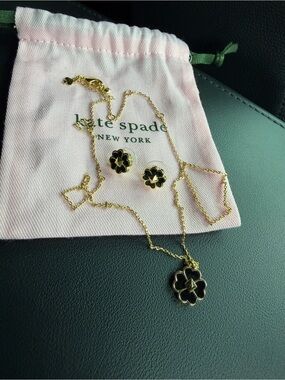 kate spade Black and Gold Floral Pendant Necklace with Matching Studs